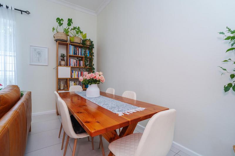 3 Bedroom Property for Sale in Harfield Village Western Cape